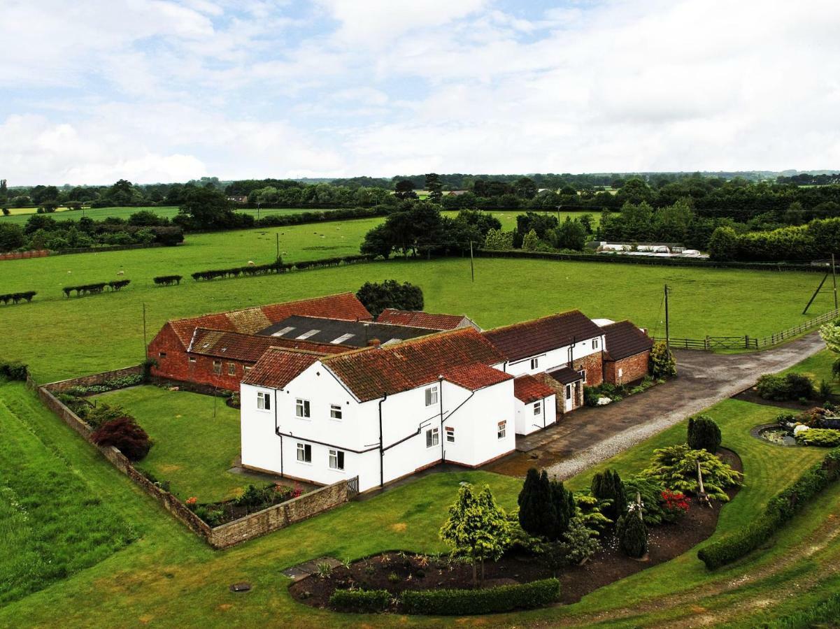 Deighton Lodge York Exterior photo